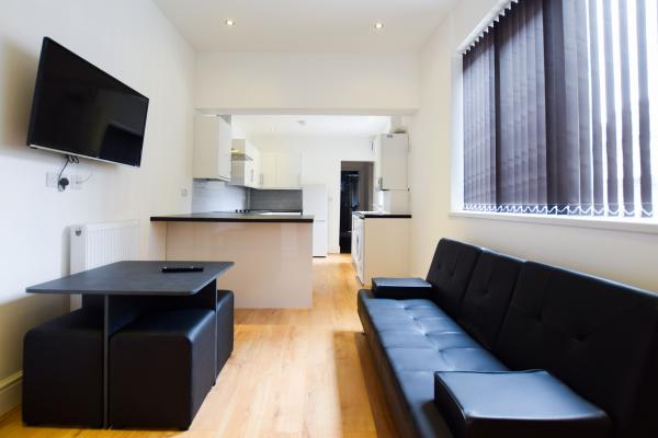 get the best stoke luxury student homes close to campus amp train station