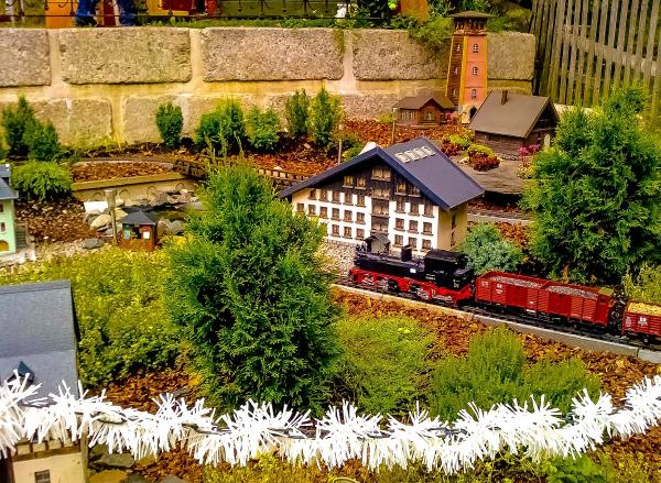 get 24 7 access to 100s of model train track ideas amp tips on this platform