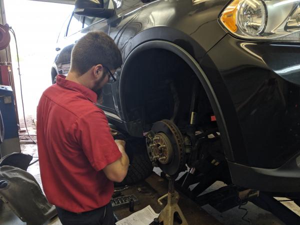 auto mechanic shop in pontiac mi launches brake pad and rotor replacement servic