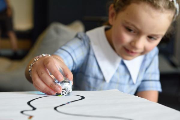 learn robotics amp coding for kids with tekkieuni self paced courses